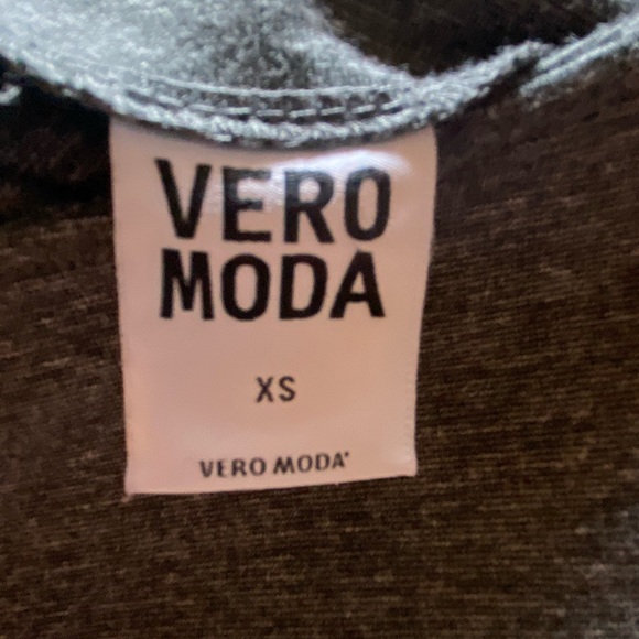 Vero Moda A-Line Skirt (xs) - Picture 3 of 3